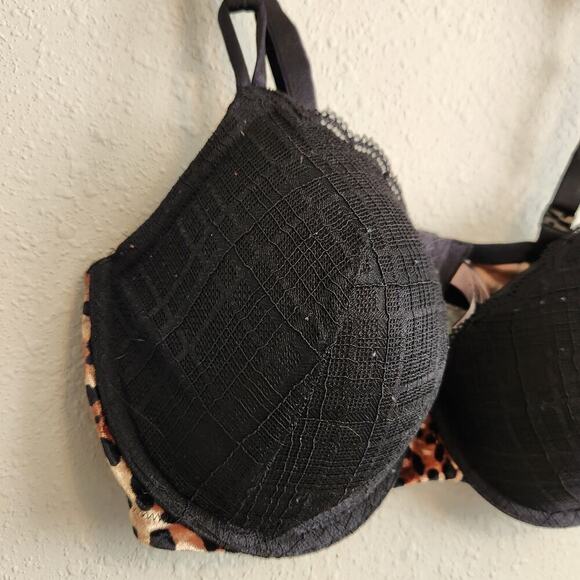 Victoria's Secret Size 36DD Black Lined Demi Bra - Picture 2 of 10